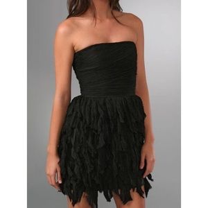 MOVING SALE 📦 Elizabeth & James Strapless Dress